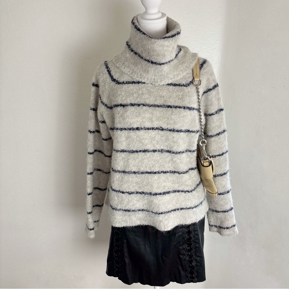 Madewell Striped Fuzzy Turtleneck Sweater | Size S